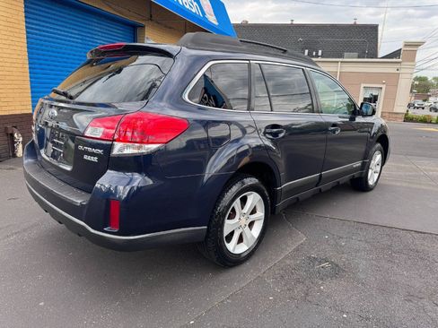 Used 2014 Subaru Outback 2.5i Premium AWD/4WD image 7