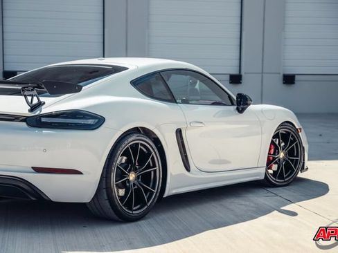 Used 2018 Porsche 718 Cayman GTS RWD image 56