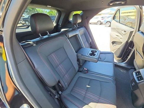 Used 2023 Chevrolet Equinox RS AWD/4WD image 16