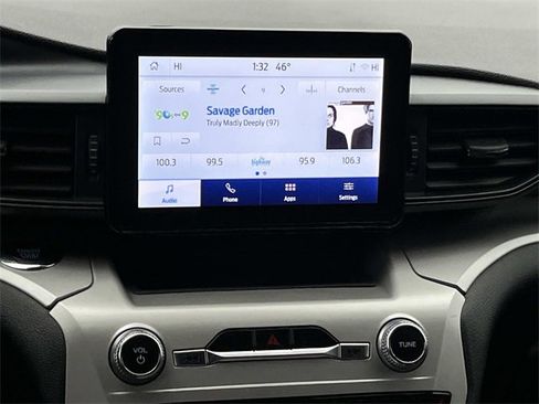 Used 2023 Ford Explorer XLT image 16