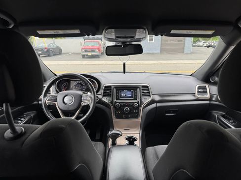 Used 2014 Jeep Grand Cherokee Laredo AWD/4WD image 21