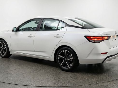 Used 2025 Nissan Sentra SV FWD image 6