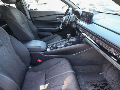 Used 2023 Honda Accord Sport image 16