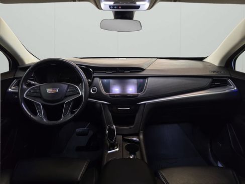 Used 2017 Cadillac XT5 Premium Luxury AWD/4WD image 16