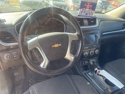 Used 2016 Chevrolet Traverse LT image 13