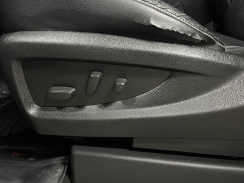 Used 2015 Chevrolet Suburban LT AWD/4WD image 18