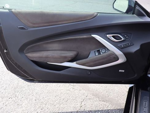Used 2018 Chevrolet Camaro ZL1 RWD image 26