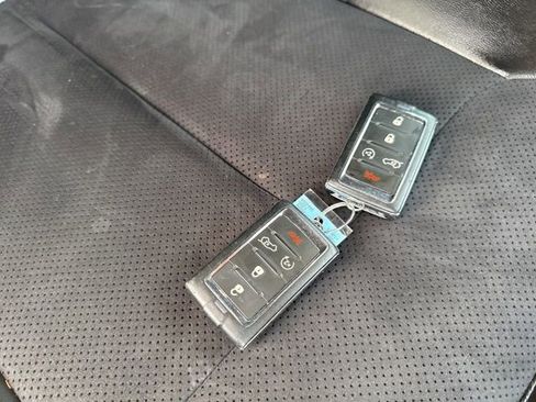 Used 2023 Jeep Grand Cherokee L Altitude image 6