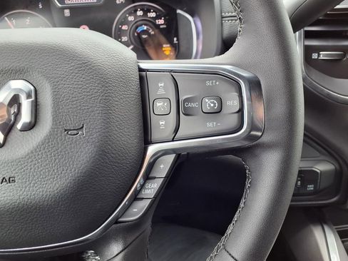 New 2026 RAM 2500 Laramie AWD/4WD image 12