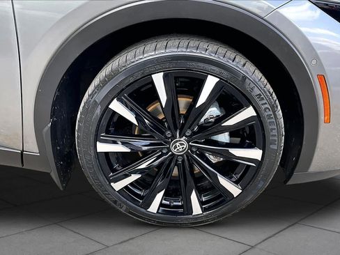 Certified 2024 Toyota Crown Platinum AWD/4WD image 11