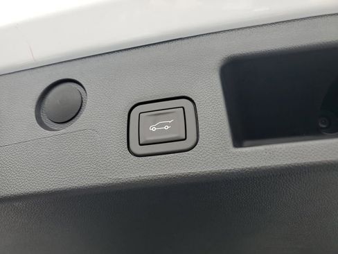 New 2026 GMC Terrain Elevation w/ Elevation Premium Package image 9