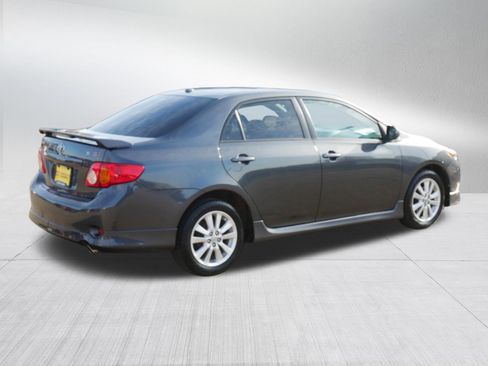 Used 2010 Toyota Corolla S image 7