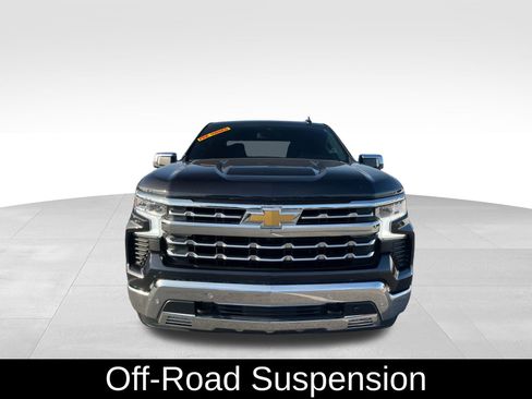 Used 2024 Chevrolet Silverado 1500 LTZ w/ Z71 Off-Road Package image 4