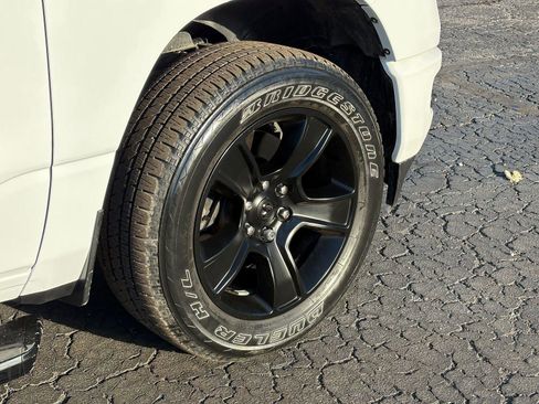 Used 2023 RAM 1500 Big Horn image 9