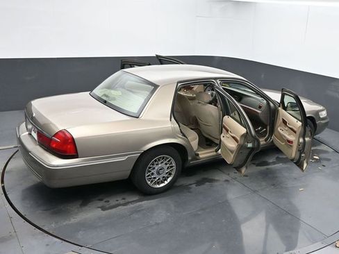 Used 2002 Mercury Grand Marquis GS image 58