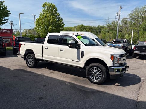 Used 2019 Ford F250 Lariat w/ Lariat Ultimate Package AWD/4WD image 5