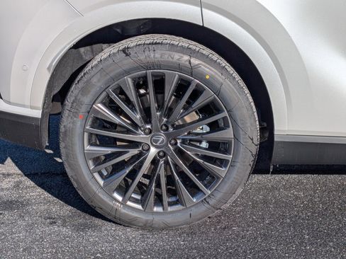 New 2026 Lexus RX 450h AWD image 8