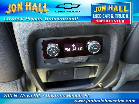 Used 2025 Chevrolet Traverse Z71 w/ Driver Confidence Package AWD/4WD image 23