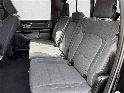 Used 2019 RAM 1500 Big Horn AWD/4WD image 19