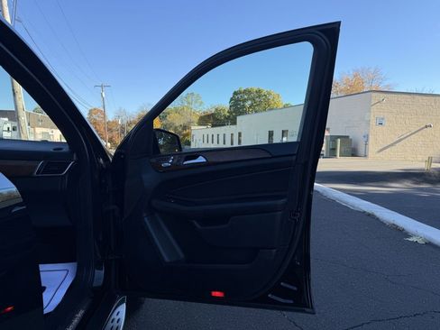 Used 2019 Mercedes-Benz GLS 450 4MATIC image 14