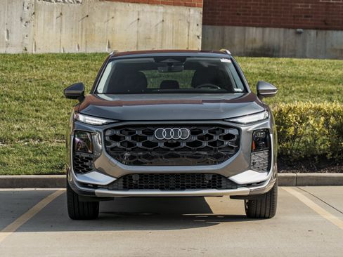Certified 2026 Audi Q3 quattro 2.0T AWD/4WD image 29