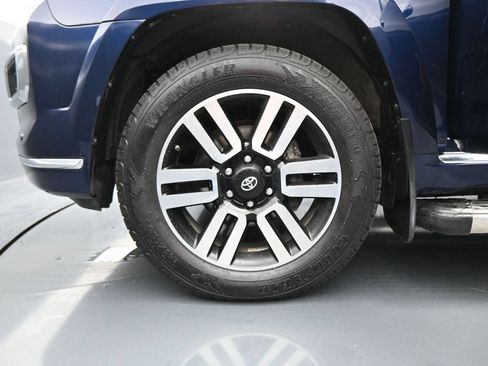 Used 2021 Toyota 4Runner Limited AWD/4WD image 27