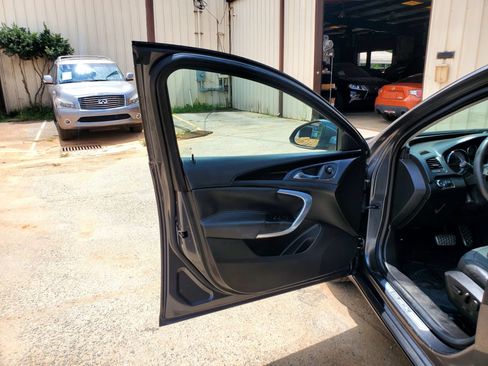 Used 2011 Buick Regal CXL FWD image 24
