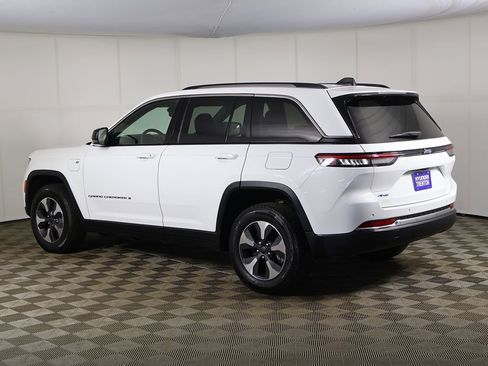 Used 2022 Jeep Grand Cherokee Limited 4xe AWD/4WD image 11