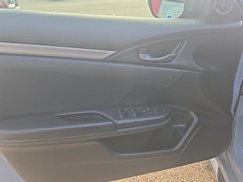 Used 2021 Honda Civic Sport image 8