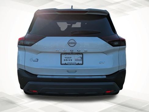 Used 2023 Nissan Rogue SV w/ SV Premium B Package image 5