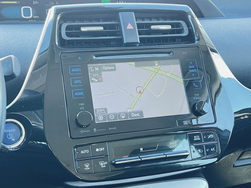 Used 2017 Toyota Prius Four Touring image 20