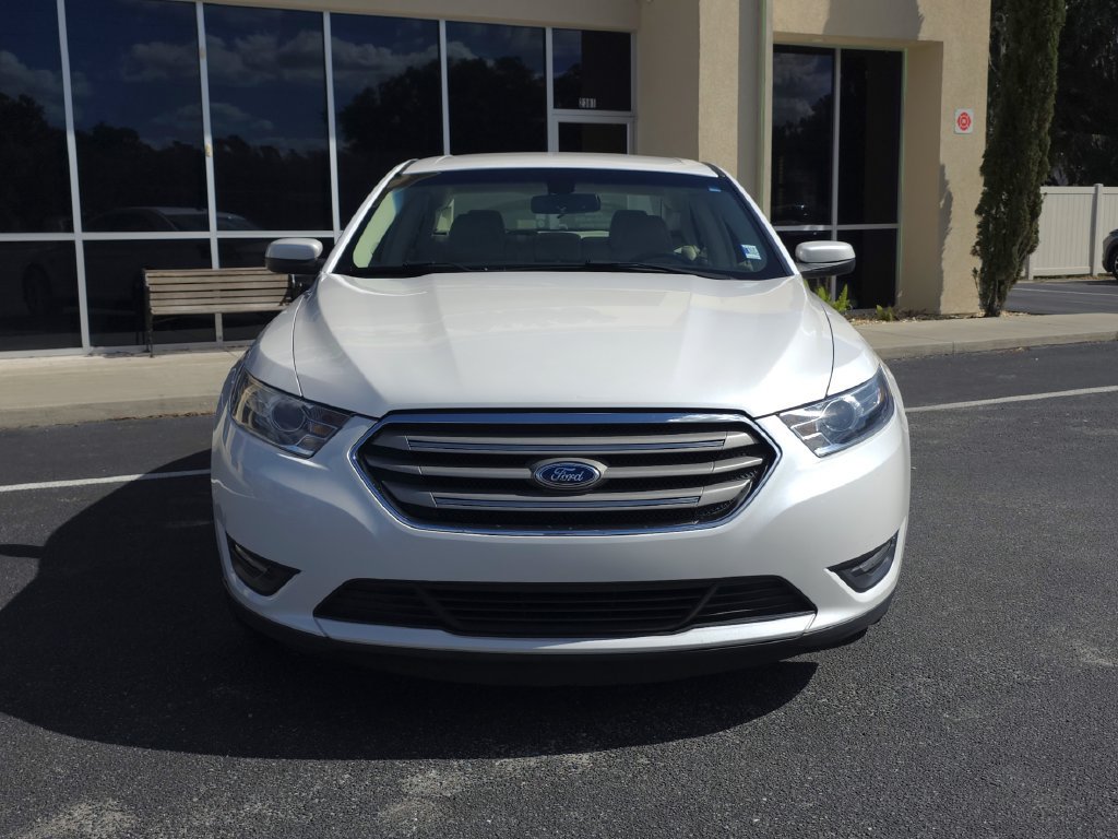 Used 2015 Ford Taurus SEL w/ Equipment Group 201A FWD image 3