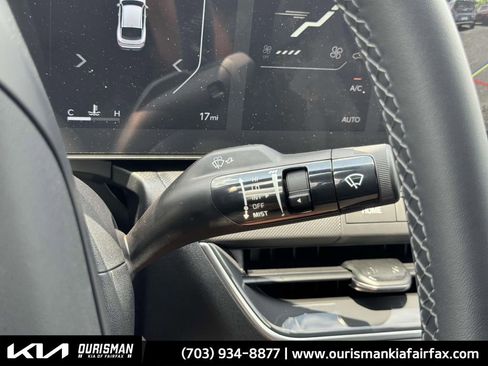 New 2025 Kia K4 EX image 18