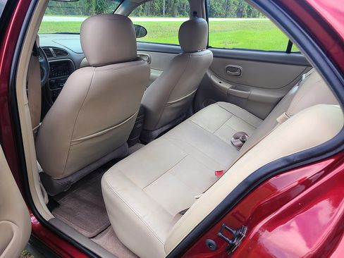 Used 2001 Oldsmobile Intrigue GL w/ Premium Leather Pkg image 16