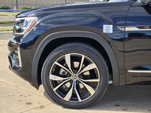 New 2026 Volkswagen Atlas SEL Premium R-Line image 5