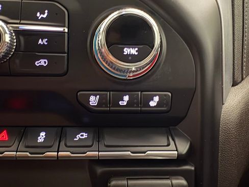 Used 2020 GMC Sierra 1500 SLT AWD/4WD image 17