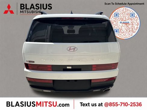 Used 2025 Hyundai Santa Fe SEL FWD image 10