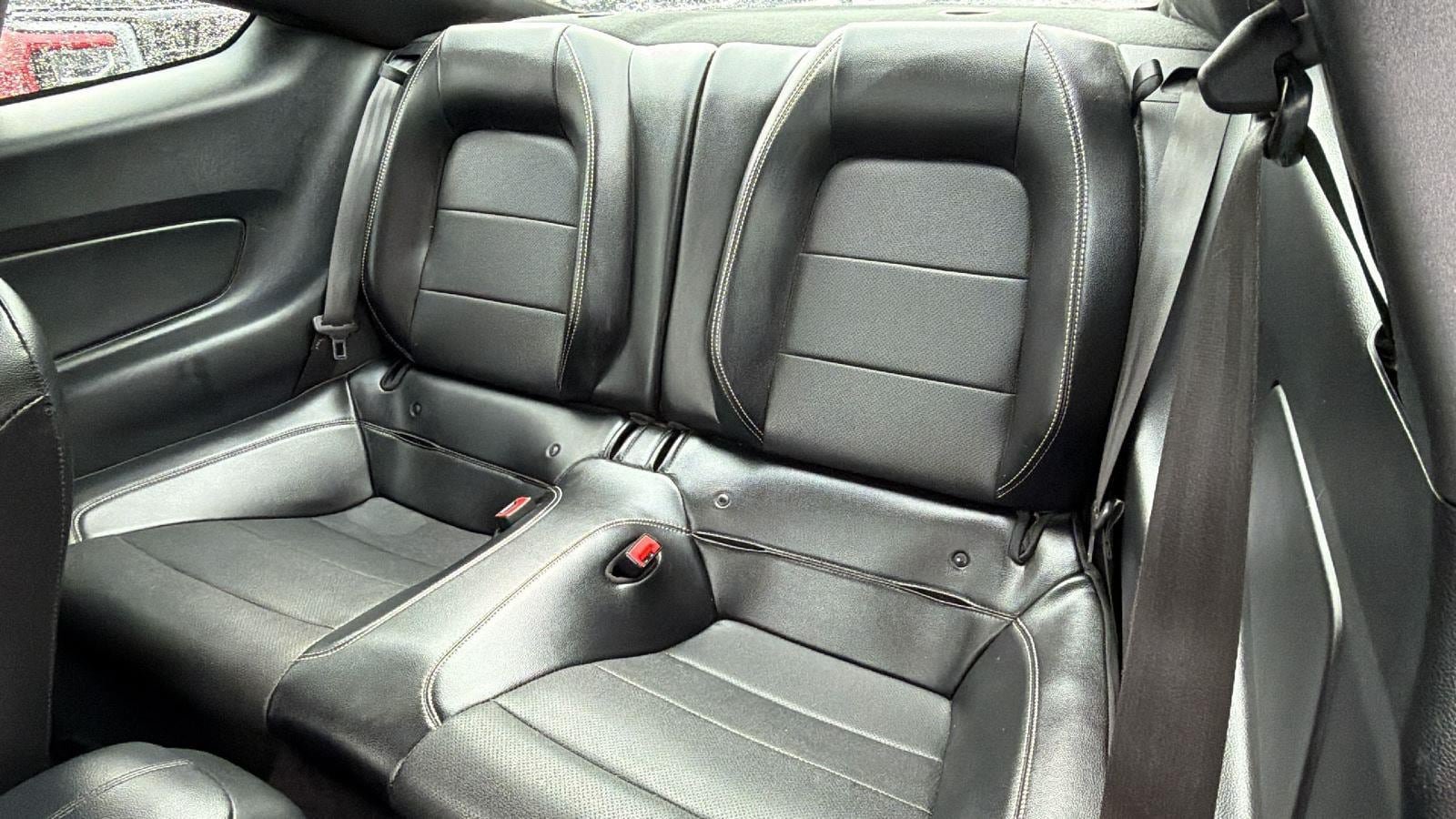 Used 2020 Ford Mustang Premium RWD image 18