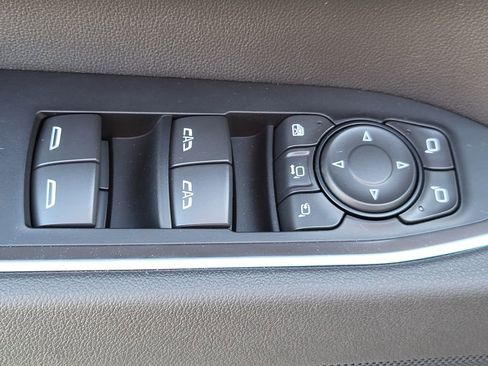 New 2025 GMC Sierra 2500 SLT w/ SLT Premium Package image 22