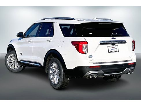 Used 2022 Ford Explorer King Ranch image 4