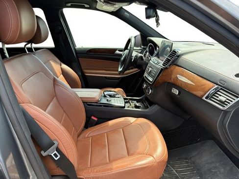 Used 2018 Mercedes-Benz GLS 550 4MATIC image 12
