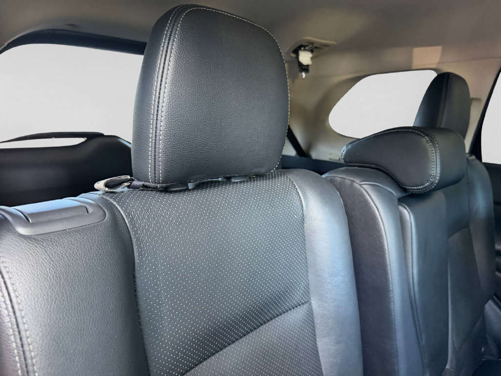 Used 2016 Mitsubishi Outlander SEL FWD image 29