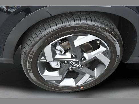 New 2026 Hyundai Venue SEL FWD image 8