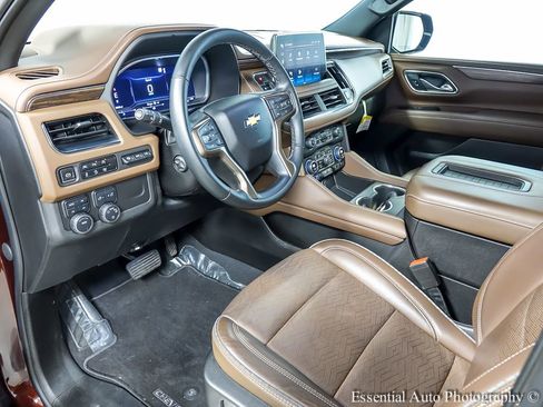 Used 2023 Chevrolet Tahoe High Country AWD/4WD image 10