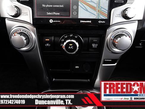 Used 2022 Toyota 4Runner SR5 Premium w/ Moonroof Package AWD/4WD image 23