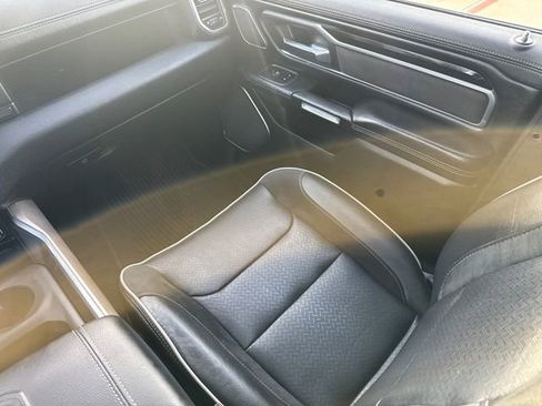 Used 2019 RAM 1500 Laramie RWD image 15