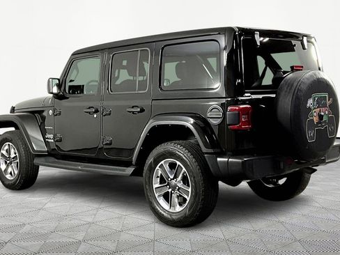 Used 2022 Jeep Wrangler Unlimited Sahara w/ Cold Weather Group image 4