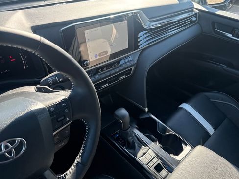Used 2026 Toyota Camry SE w/ Convenience Package image 20