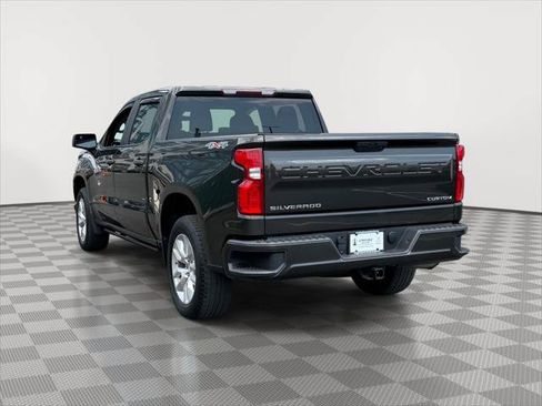 Used 2021 Chevrolet Silverado 1500 Custom w/ Safety Confidence Package AWD/4WD image 5