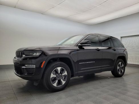 Used 2022 Jeep Grand Cherokee Limited 4xe w/ Luxury Tech Group II image 2